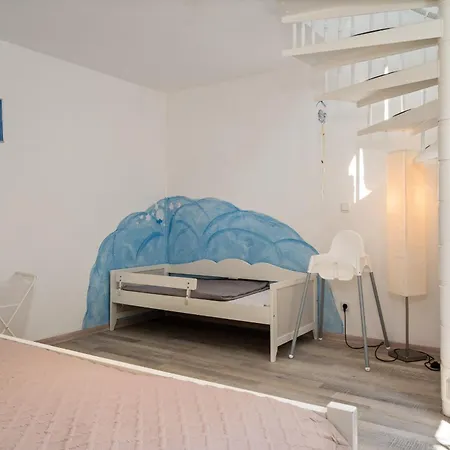 Fliedergang 4 Jule * Schonberger Strand